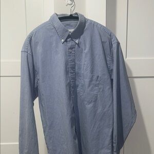 Men’s light blue button up dress shirt